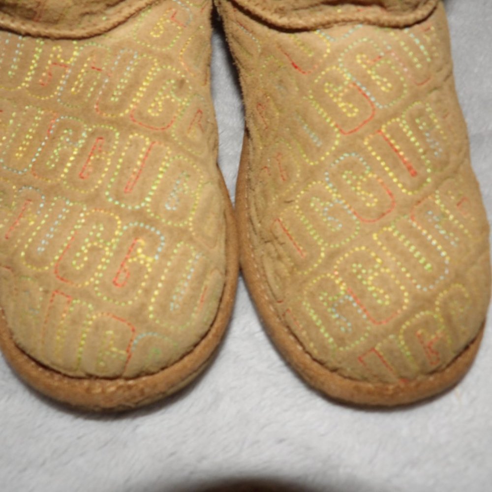 UGG Brown Logo Boots Sz 4 - Picture 2 of 8